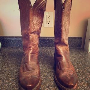 Women’s LUCCHESE calf high cowboy boots 🤠- Size 8